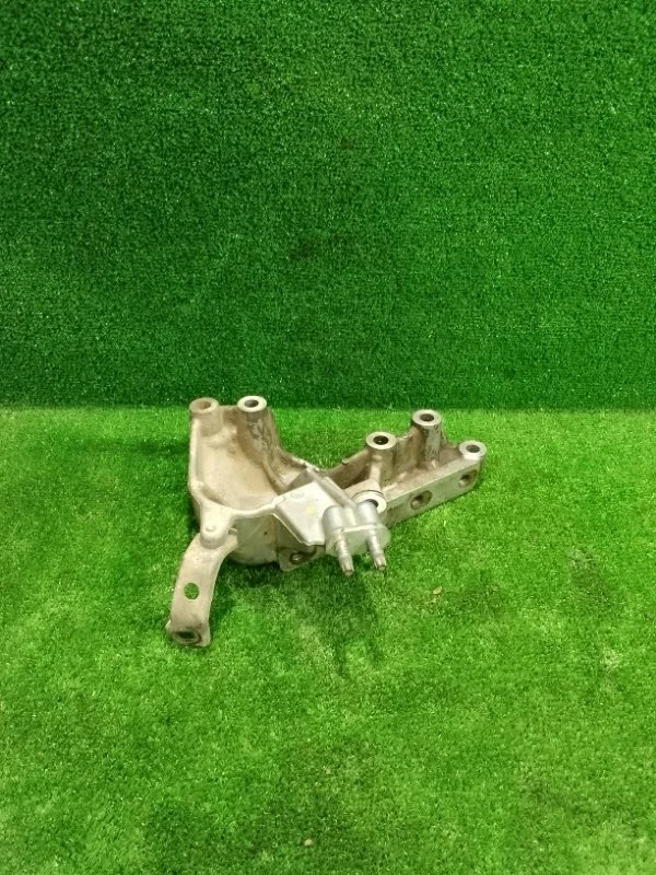 Кронштейн опоры двигателя Lexus RX III (2008—2012)