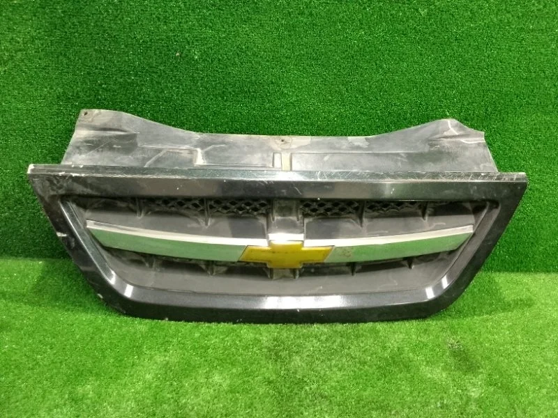 Решетка радиатора Daewoo Nexia I (1995—2008)