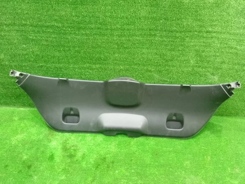 Обшивка двери багажника Peugeot 308 I (2007—2011)