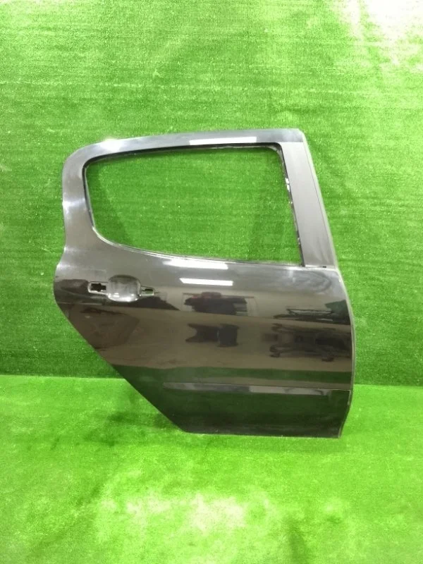 Дверь Peugeot 308 I (2007—2011)