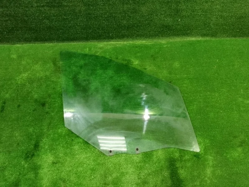 Стекло двери Peugeot 308 I (2007—2011)