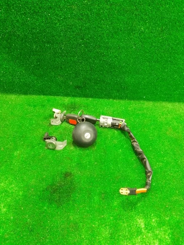 Замок зажигания Renault Sandero I (2009—2014)