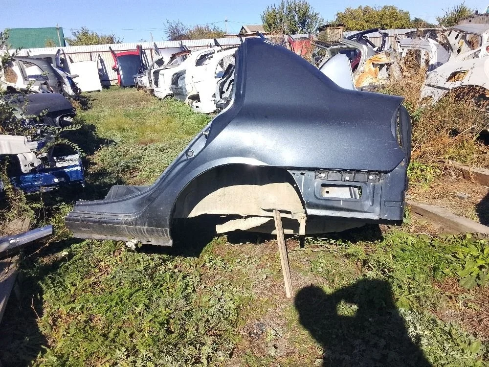 Крыло Renault Symbol I (1999—2002)