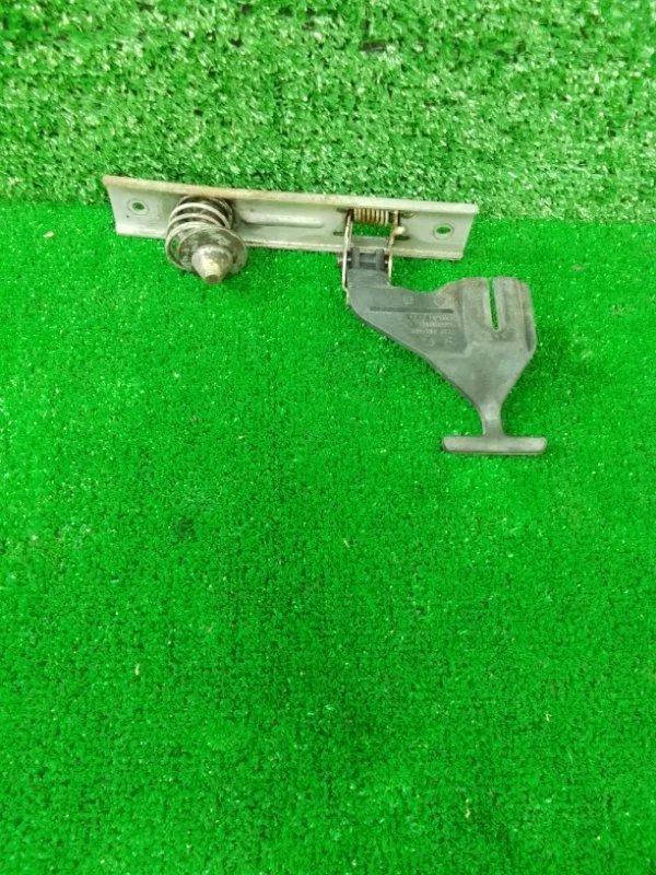 Замок капота Renault Symbol I (1999—2002)