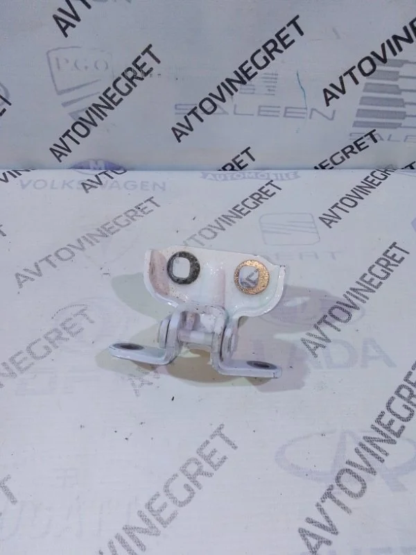 Петля двери Chevrolet Cruze I (2009—2012)