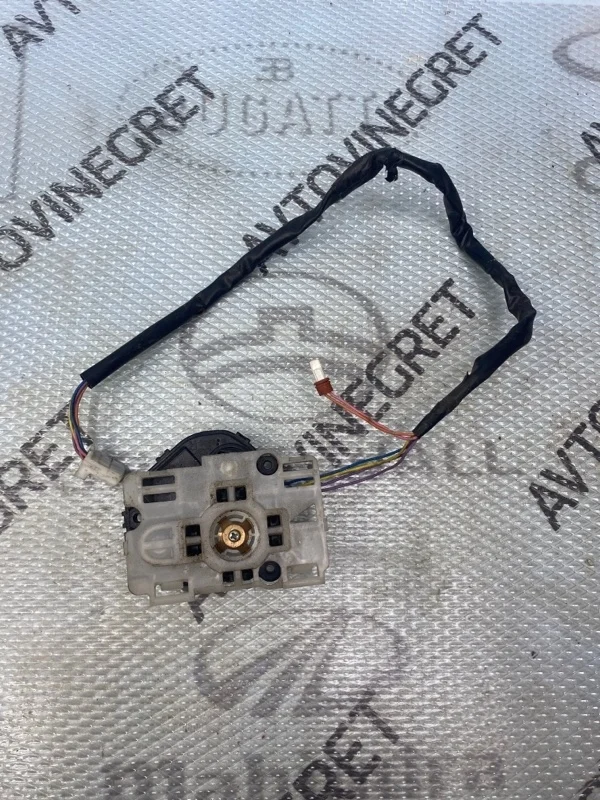 Мотор зеркала Nissan X-Trail II (2007—2011)