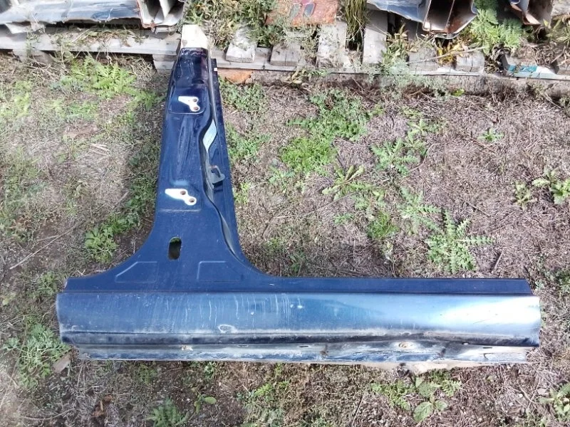 Порог кузова Ford Focus II (2005—2008)