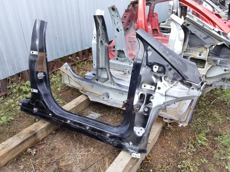 Порог кузова Ford Focus III (2011—2015)