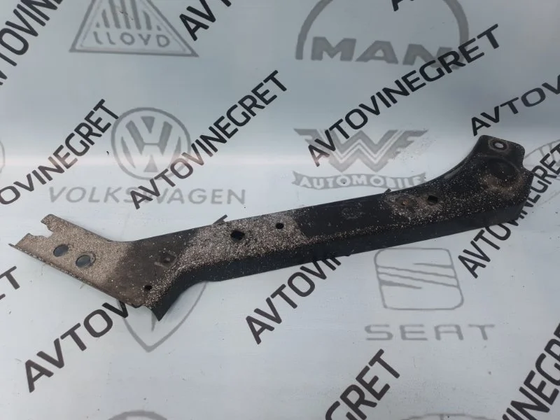 Кронштейн фары Nissan X-Trail II (2007—2011)