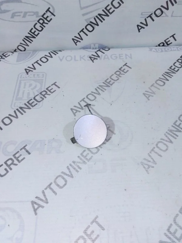 Заглушка буксировочного крюка Hyundai Solaris I (2010—2014)