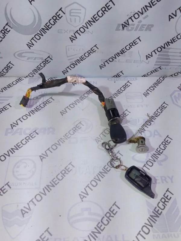 Замок зажигания ВАЗ (LADA) Largus I (2012—2021)