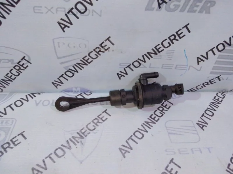 Главный цилиндр сцепления Kia Ceed JD (2012—2015)