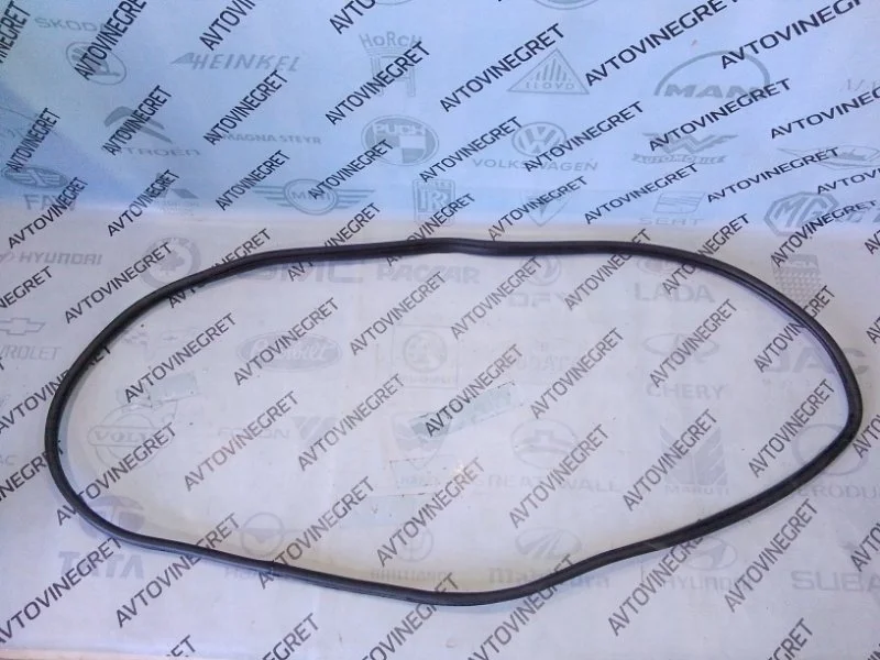 Уплотнитель двери Kia Ceed JD (2012—2015)