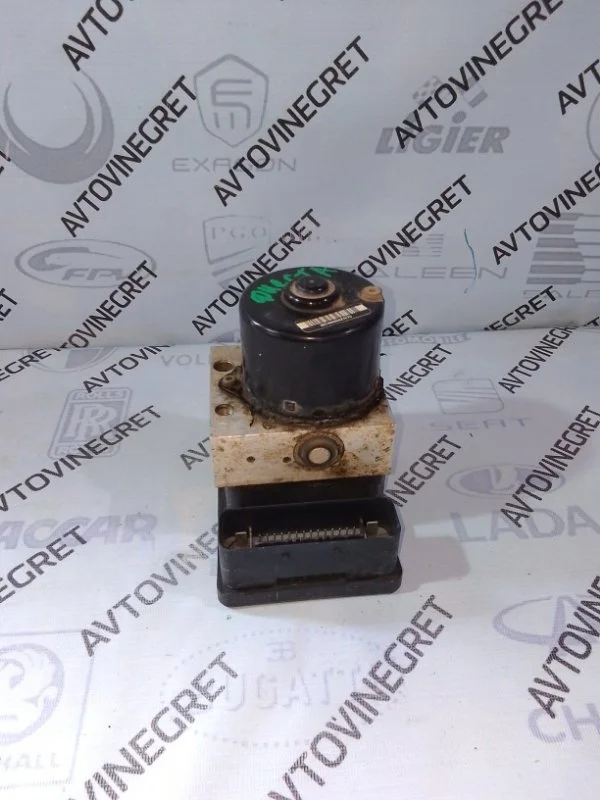 Блок ABS Ford Fiesta Mk5 (2002—2008)