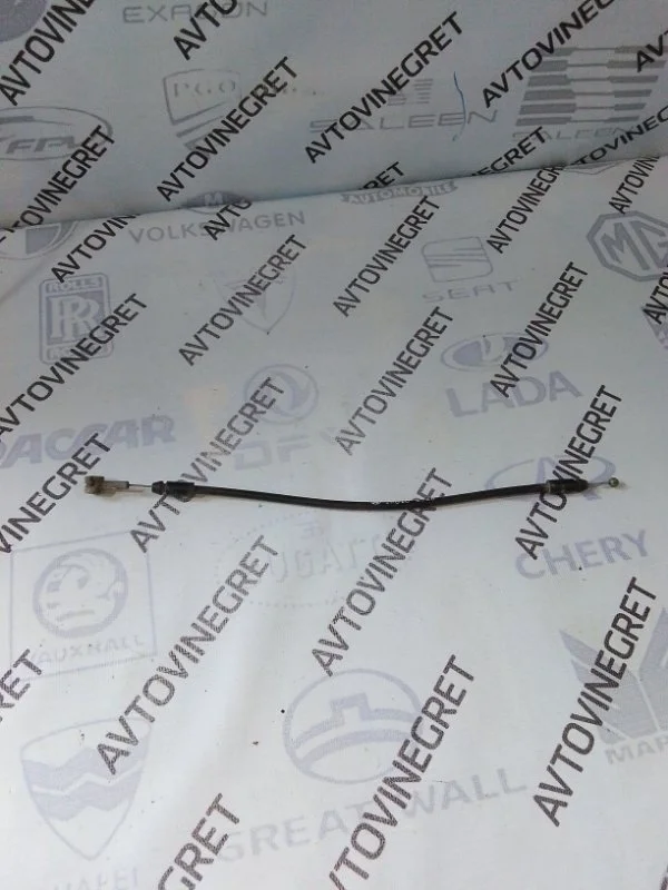 Трос замка капота Hyundai Solaris I рестайлинг (2014—2017)