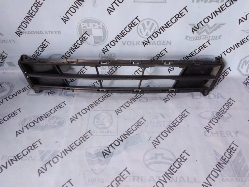 Решетка бампера Hyundai Solaris I рестайлинг (2014—2017)