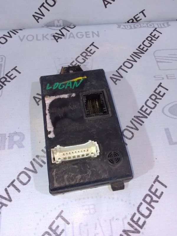 Блок комфорта Renault Logan I рестайлинг (2009—2015)