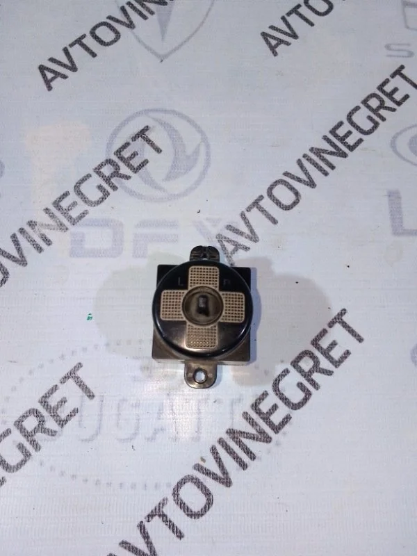 Кнопка регулировки зеркал Kia Rio I (1999—2002)