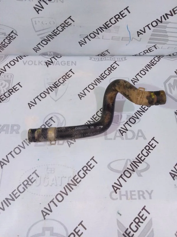 Патрубок системы охлаждения Kia Rio III (2011—2015)