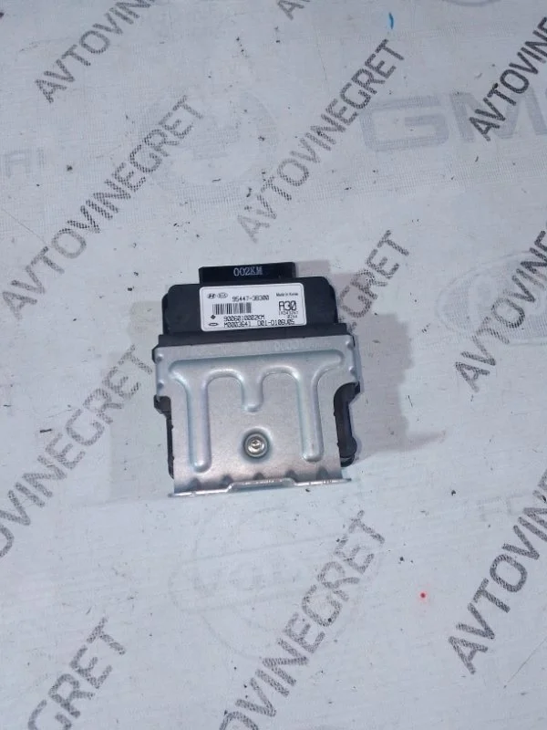 Блок управления раздаточной коробкой Kia Sportage III (2010—2014)