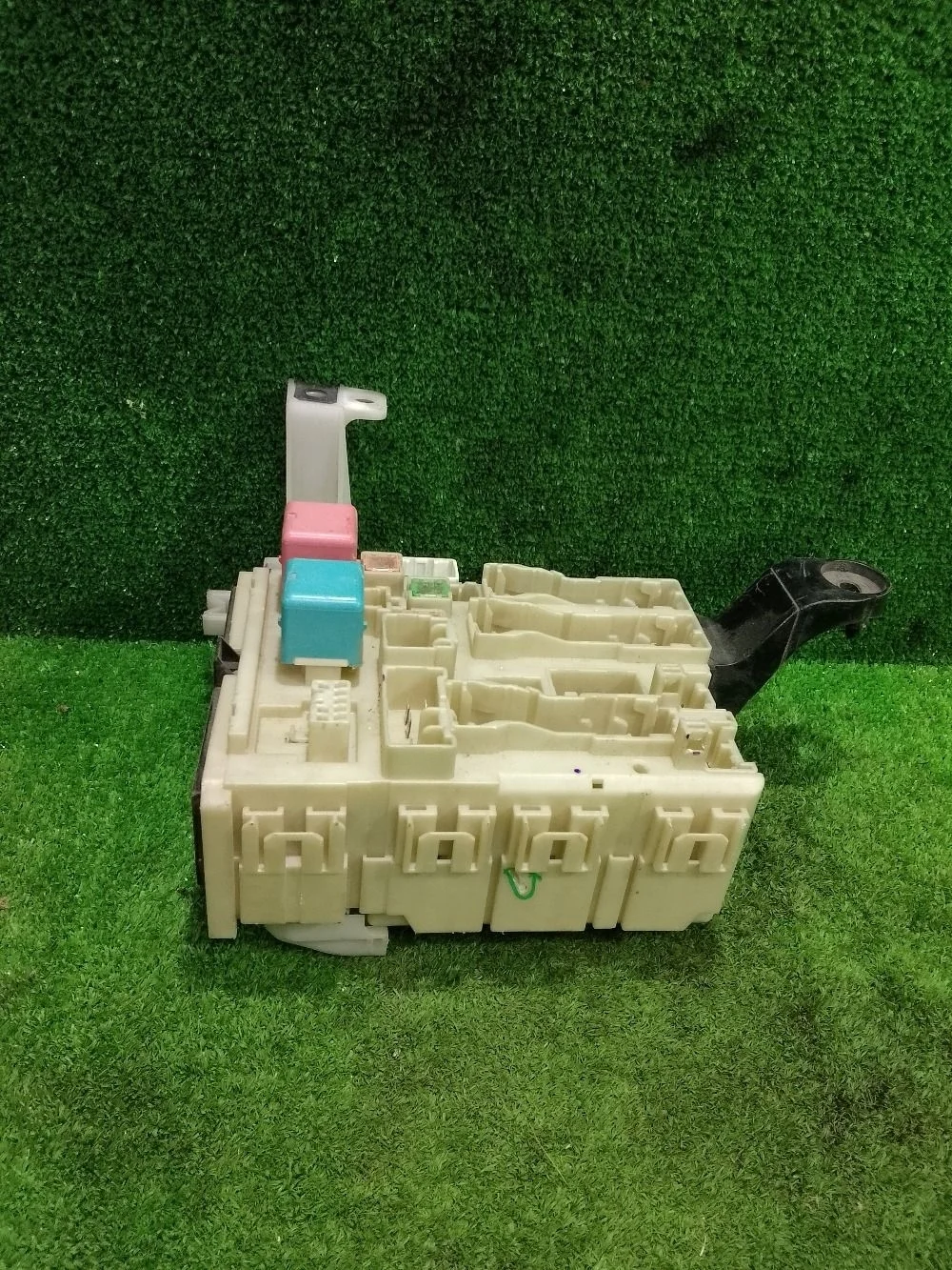 Блок предохранителей Toyota Corolla X (2006—2010)