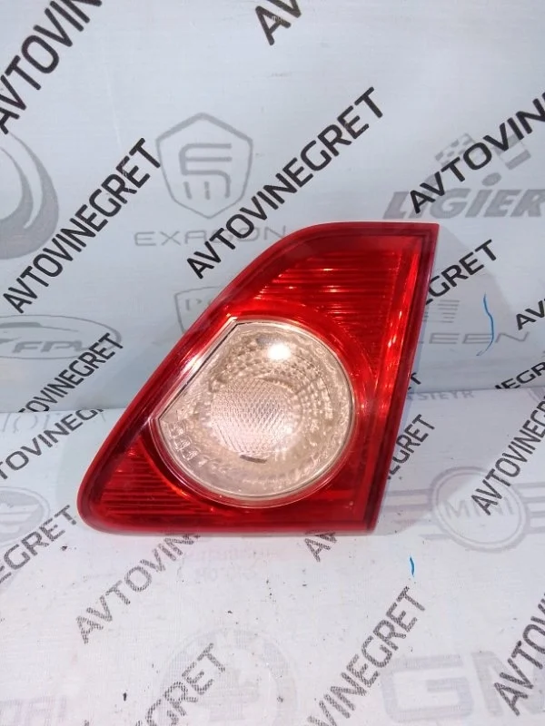 Фонарь Toyota Corolla X (2006—2010)