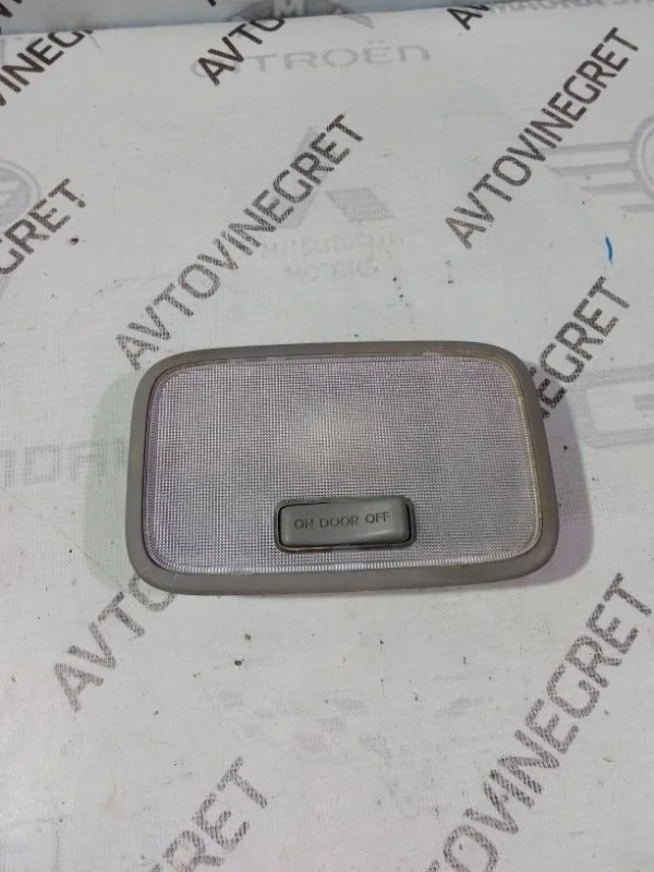 Плафон салонный Hyundai Solaris I (2010—2014)