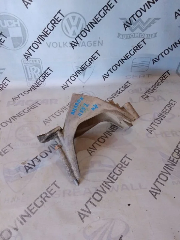 Кронштейн опоры двигателя Volkswagen Amarok I (2010—2016)