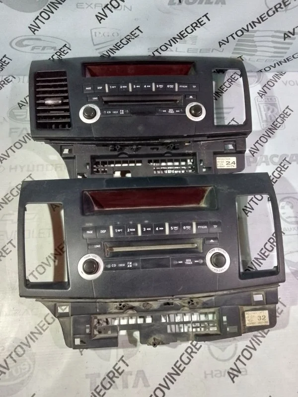 Рамка магнитолы Mitsubishi Lancer X (2007—2010)