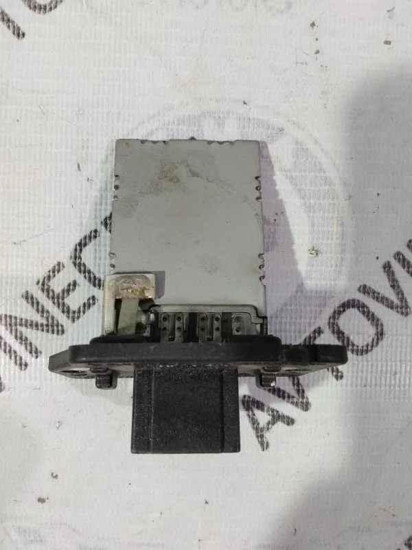 Резистор отопителя Kia Ceed ED рестайлинг (2009—2012)