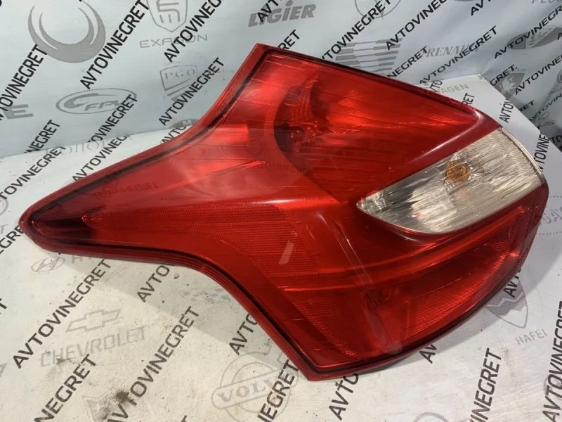 Фонарь Ford Focus III (2011—2015)