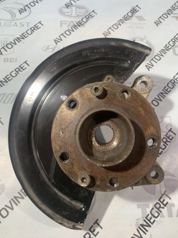 Кулак поворотный Renault Duster I рестайлинг (2015—2021)