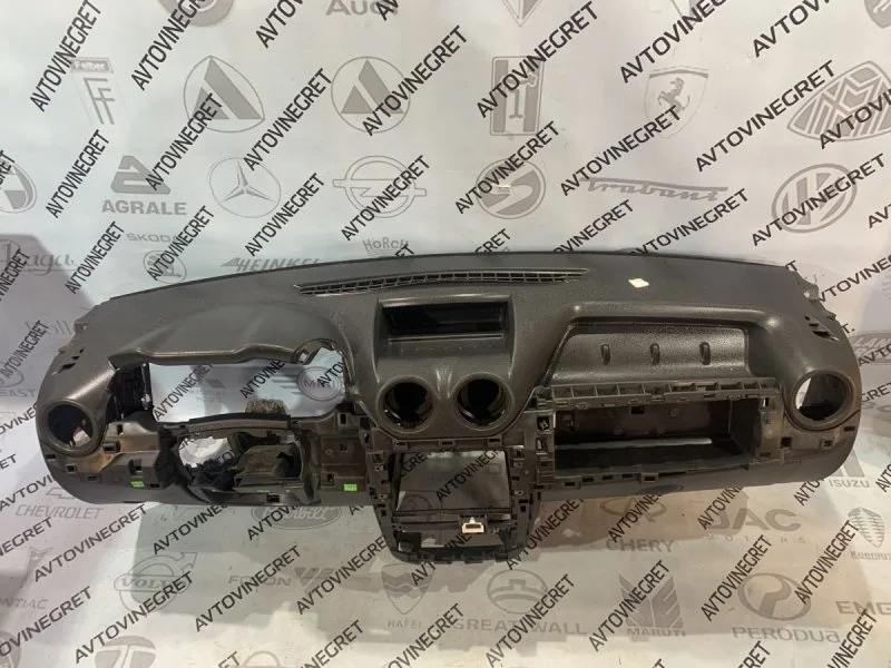 Торпедо Renault Duster I рестайлинг (2015—2021)