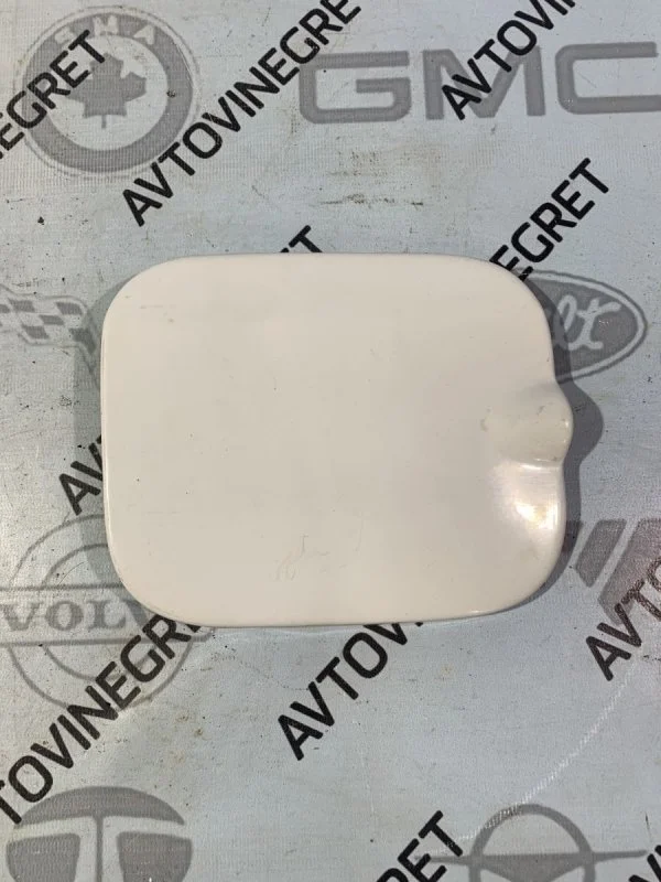 Лючок бензобака Renault Logan I рестайлинг (2009—2015)