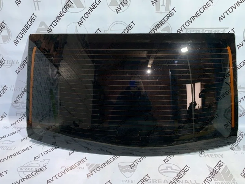 Стекло кузова Renault Logan I рестайлинг (2009—2015)