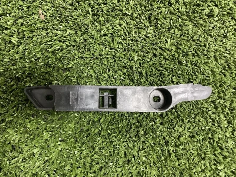 Кронштейн бампера Ford Focus II (2005—2008)