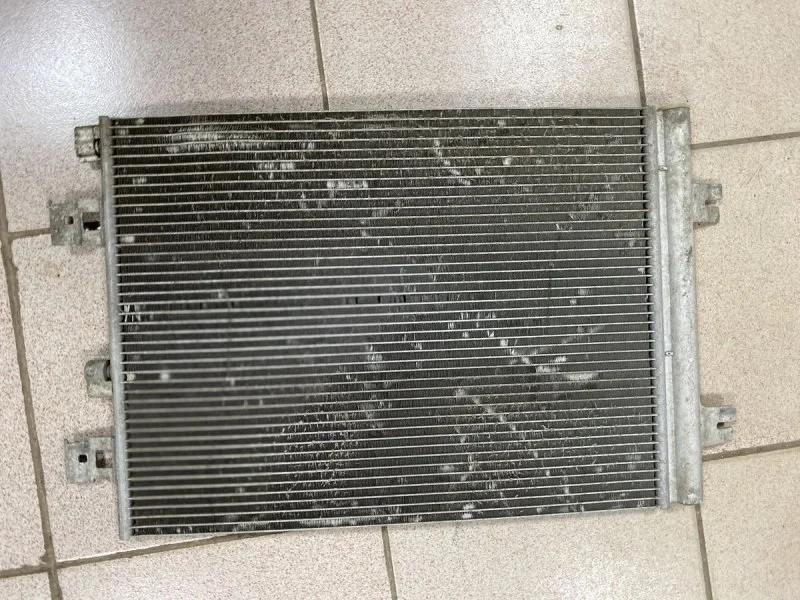 Радиатор кондиционера Renault Logan I рестайлинг (2009—2015)