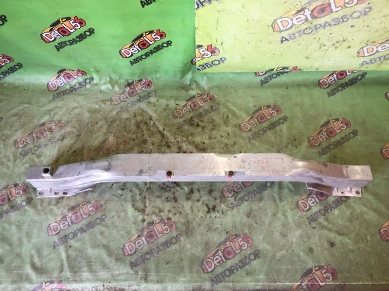 Усилитель бампера Opel Astra H (2004—2007)