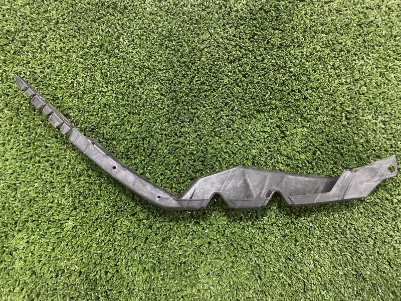 Кронштейн бампера Skoda Octavia II (2004—2009)