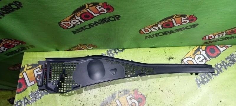 Жабо Renault Logan I рестайлинг (2009—2015)