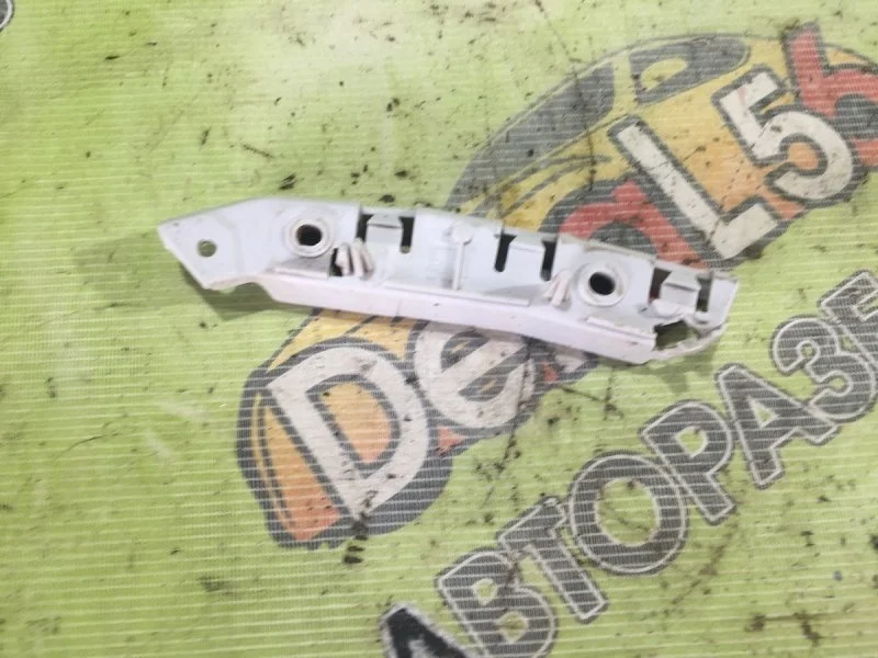 Кронштейн бампера Ford Focus III (2011—2015)