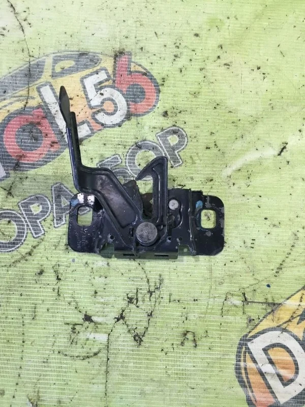 Замок капота Chevrolet Cobalt II (2011—2016)