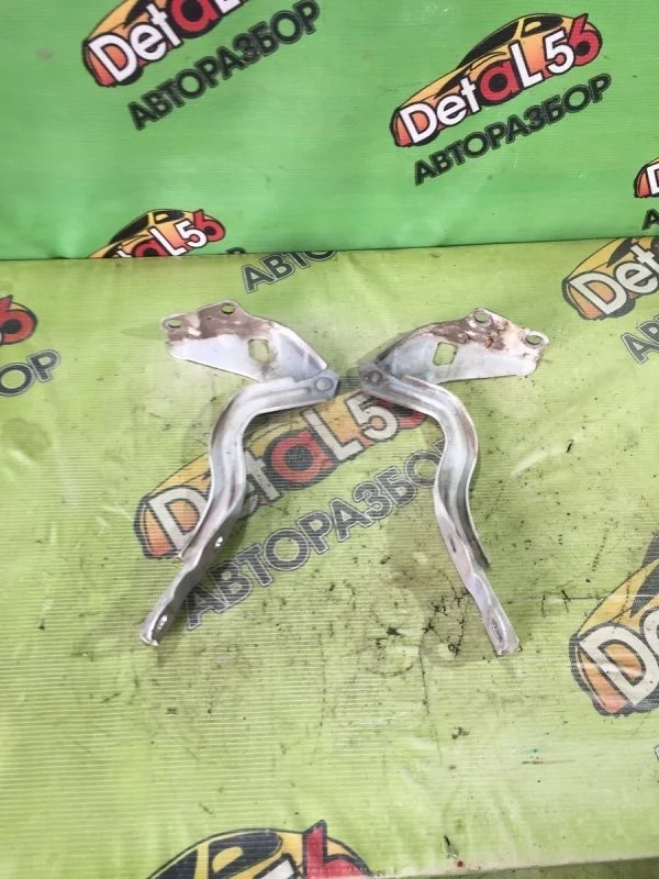 Петля капота Hyundai Solaris I (2010—2014)