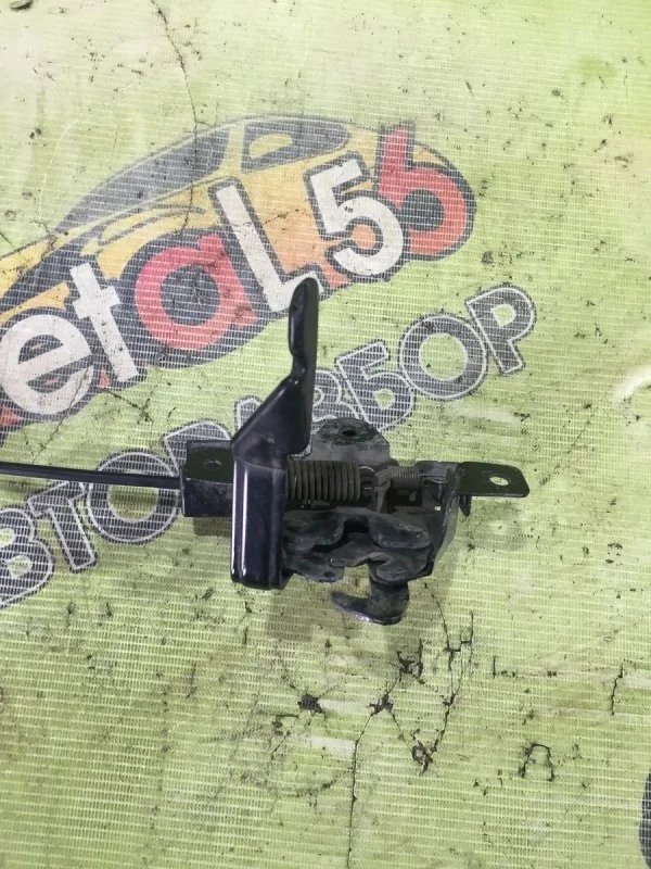 Замок капота Hyundai Solaris I (2010—2014)