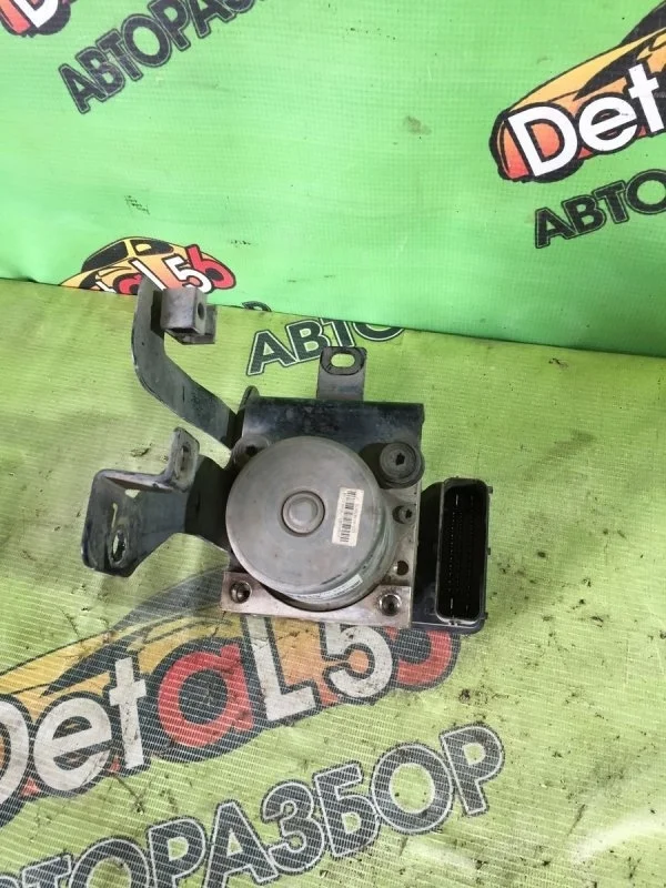 Блок ABS Hyundai Solaris I рестайлинг (2014—2017)