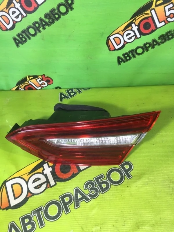 Фонарь Toyota Camry XV70 (2017—2021)