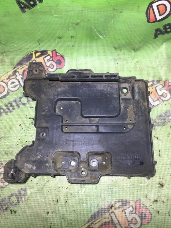 Площадка АКБ Hyundai Solaris I (2010—2014)