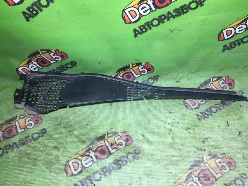 Жабо Renault Logan I рестайлинг (2009—2015)