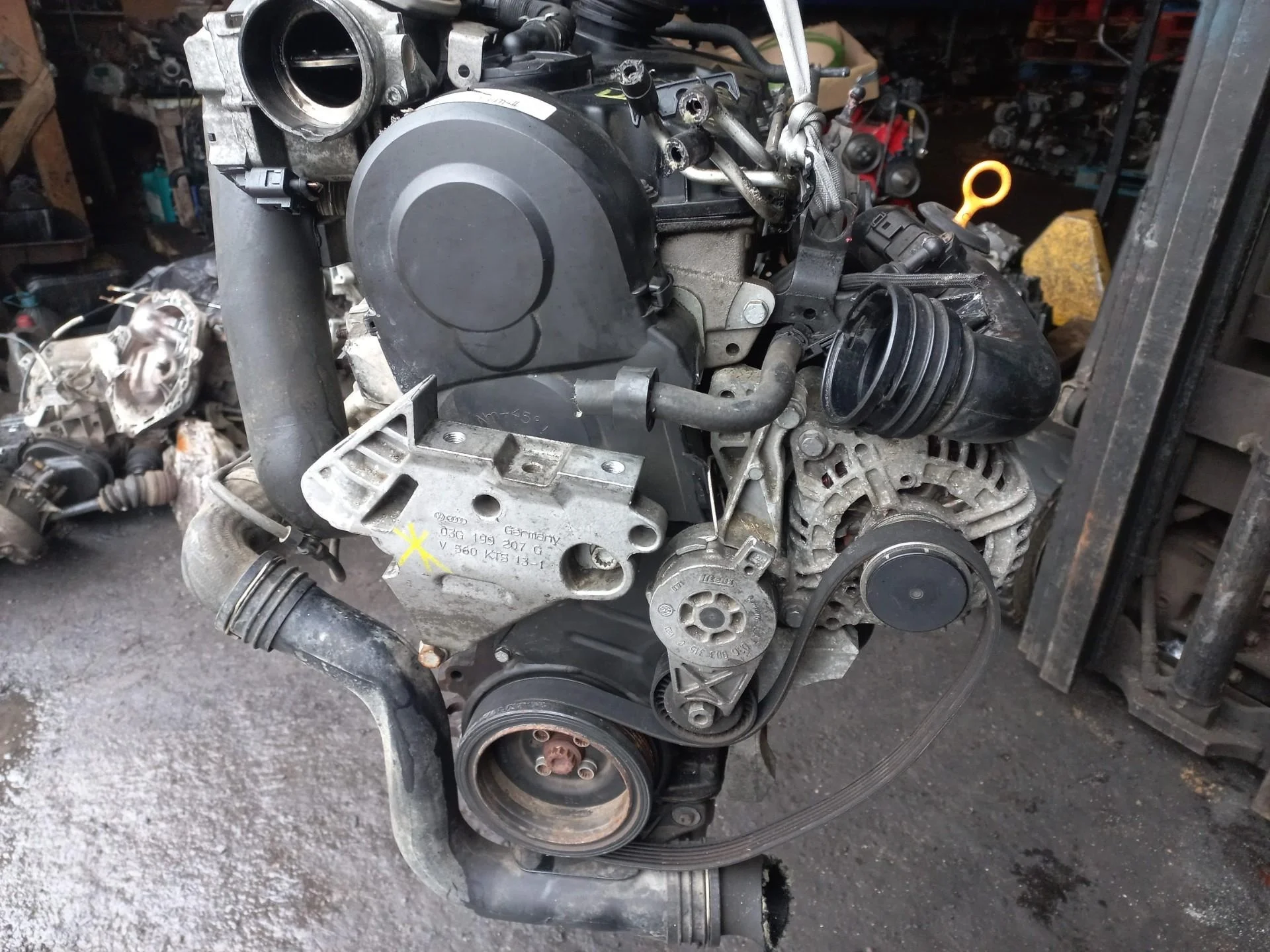 Двигатель BXE Volkswagen Golf 5 0.0 0