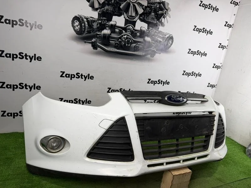 Бампер Ford Focus 3 2011